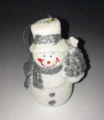 Vánoční ozdobička Sněhulák se stromečkem, stříbrný